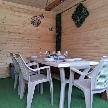 Feriehus еко къщи градина